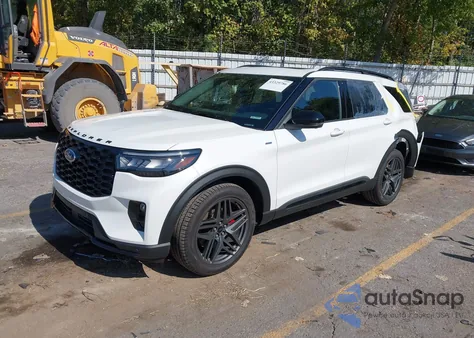 2025 Ford Explorer St-Line from USA, damaged, VIN 1FMUK8KH9SGC05514